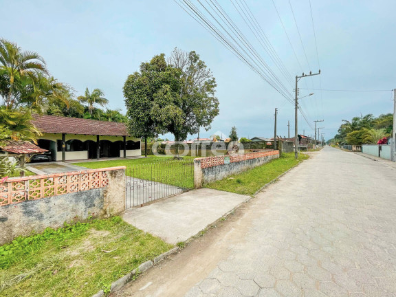 Imagem Casa com 3 Quartos à Venda, 660 m² em Costeira - Balneário Barra Do Sul Imagem Casa com 3 Quartos à Venda, 660 m² em Costeira - Balneário Barra Do Sul