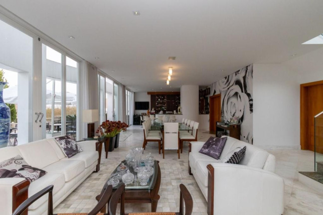 Imagem Casa com 5 Quartos à Venda, 621 m² em Santa Felicidade - Curitiba Imagem Casa com 5 Quartos à Venda, 621 m² em Santa Felicidade - Curitiba