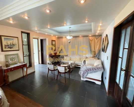 Imagem Casa com 3 Quartos à Venda, 255 m² em Saguaçu - Joinville Imagem Casa com 3 Quartos à Venda, 255 m² em Saguaçu - Joinville