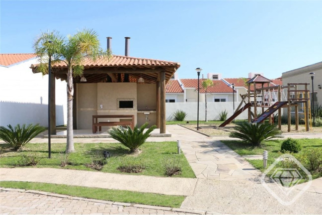 Imagem Casa de Condomínio com 2 Quartos à Venda, 54 m² em Costa Gama - Porto Alegre