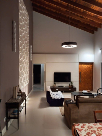 Imagem Casa de Condomínio com 3 Quartos à Venda, 700 m² em Centro - Atibaia