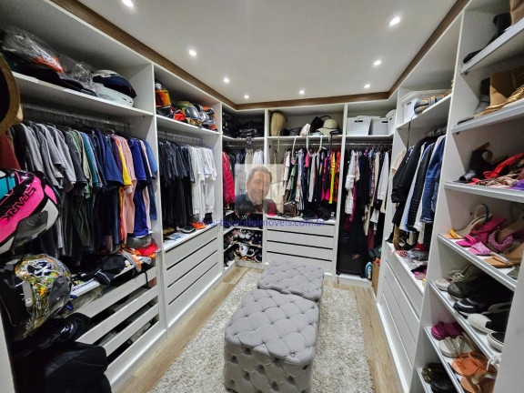 Imagem Casa com 3 Quartos à Venda, 330 m² em Barueri