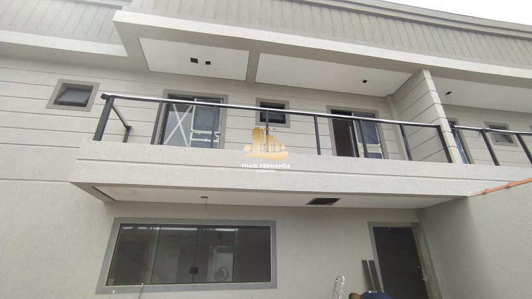 Casa com 3 Quartos à Venda, 140 m² em Guilhermina - Praia Grande