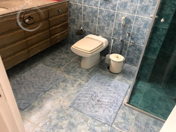Imagem Apartamento com 4 Quartos à Venda, 270 m²