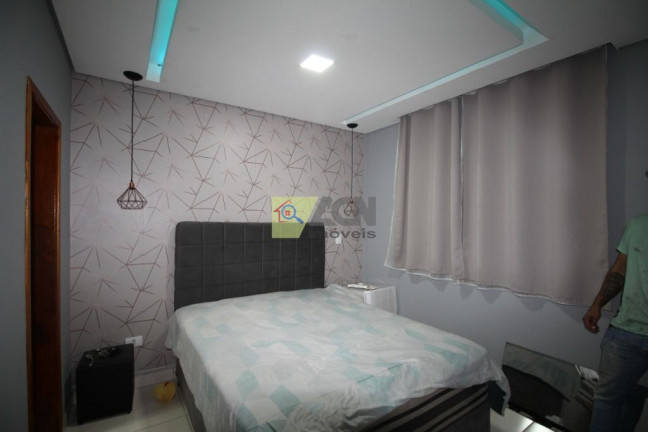 Imagem Sobrado com 3 Quartos à Venda, 240 m² em Parque Bellaville - Hortolândia