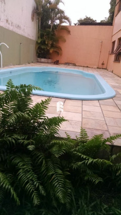 Imagem Casa com 4 Quartos à Venda, 270 m² em Duque De Caxias - Santa Maria
