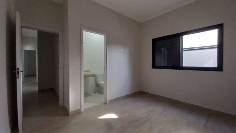Imagem Casa com 3 Quartos à Venda, 300 m² em Residencial Ouroville - Taubaté Imagem Casa com 3 Quartos à Venda, 300 m² em Residencial Ouroville - Taubaté