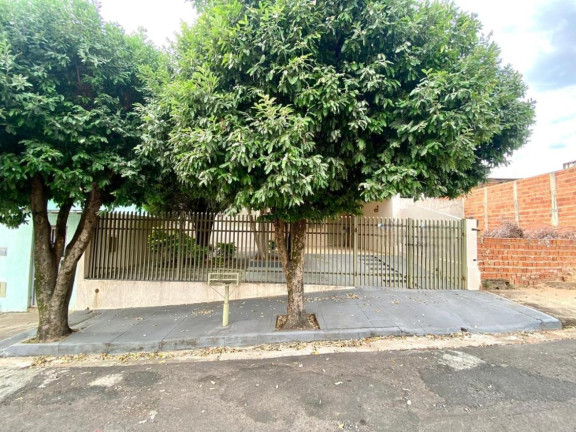 Casa com 3 Quartos à Venda, 1.750 m² em Labaté - Lins