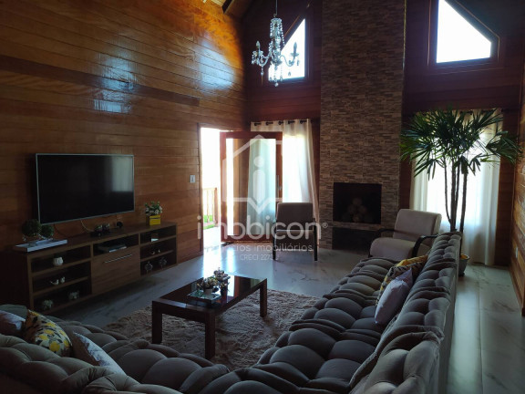 Imagem Casa com 3 Quartos à Venda, 300 m² em Ayrton Senna - Vitória Da Conquista Imagem Casa com 3 Quartos à Venda, 300 m² em Ayrton Senna - Vitória Da Conquista