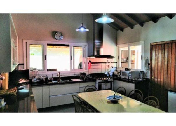 Imagem Casa de Condomínio com 4 Quartos à Venda, 850 m² em Chácara Dos Lagos - Carapicuíba