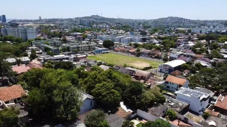 Imagem Terreno à Venda, 445 m² em Tristeza - Porto Alegre