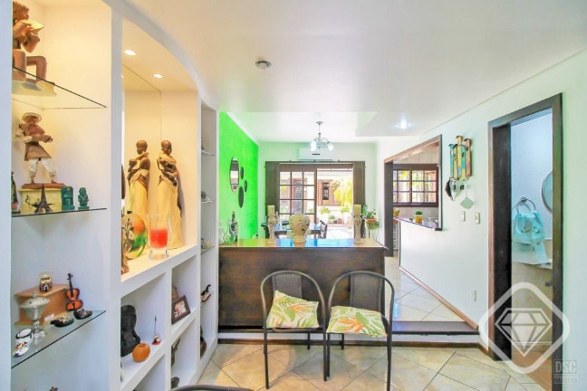 Imagem Casa com 3 Quartos à Venda, 198 m² em Cavalhada - Porto Alegre