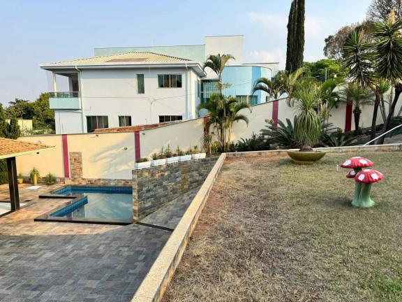 Imagem Casa com 4 Quartos à Venda, 900 m² em Garças - Belo Horizonte Imagem Casa com 4 Quartos à Venda, 900 m² em Garças - Belo Horizonte