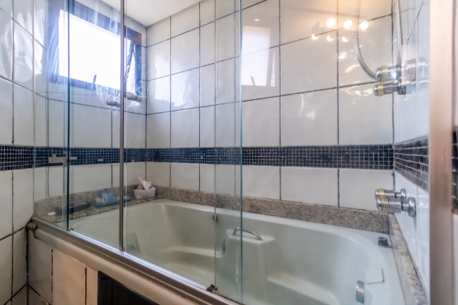 Imagem Apartamento com 3 Quartos à Venda, 245 m² em Vila Suzana - São Paulo