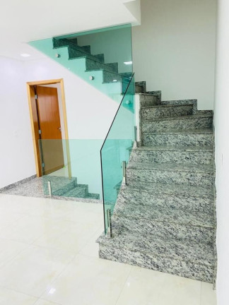 Imagem Casa com 3 Quartos à Venda, 200 m² em Vila Salete - São Paulo