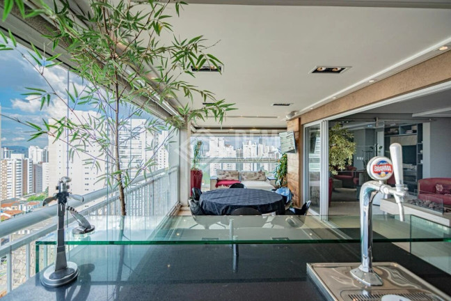 Apartamento com 4 Quartos para Alugar, 206 m² em Vila Romana - São Paulo