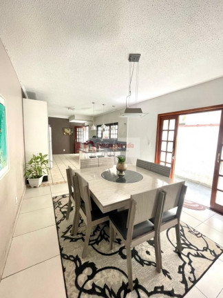 Imagem Sobrado com 3 Quartos à Venda, 207 m² em Parque Maria Helena - Suzano
