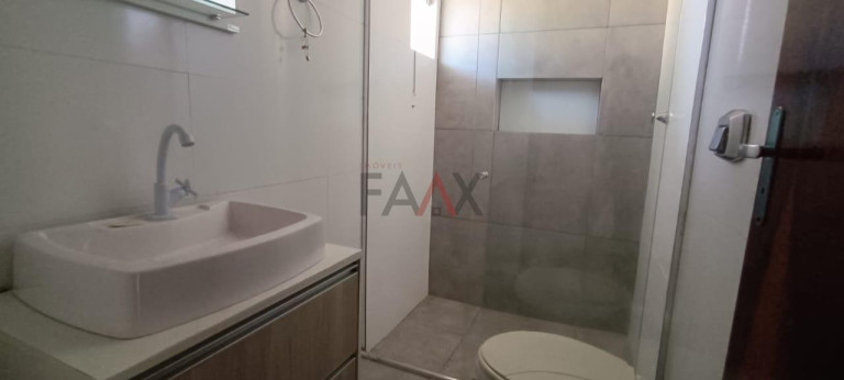 Imagem Casa com 2 Quartos à Venda, 87 m² em Dos Estados - Guarapuava Imagem Casa com 2 Quartos à Venda, 87 m² em Dos Estados - Guarapuava