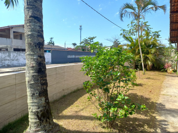 Imagem Casa com 2 Quartos à Venda, 297 m² em Vila Loty - Itanhaém