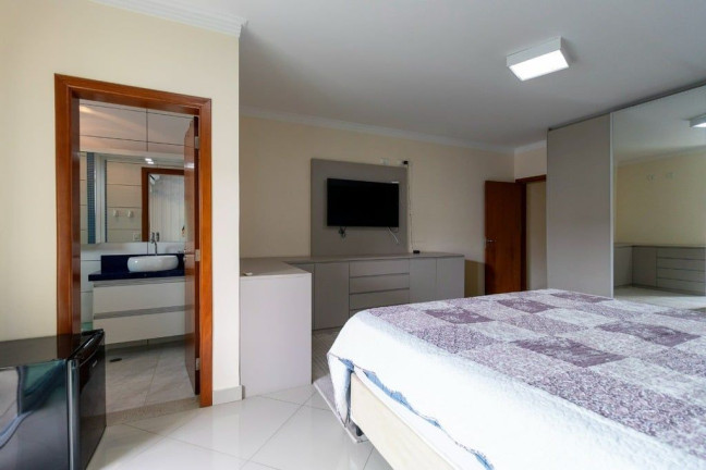 Imagem Casa com 4 Quartos à Venda, 213 m² em Penha De França - São Paulo Imagem Casa com 4 Quartos à Venda, 213 m² em Penha De França - São Paulo