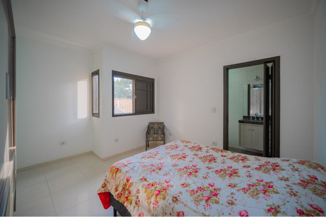 Imagem Casa com 4 Quartos à Venda, 188 m² em Centro - Osasco Imagem Casa com 4 Quartos à Venda, 188 m² em Centro - Osasco
