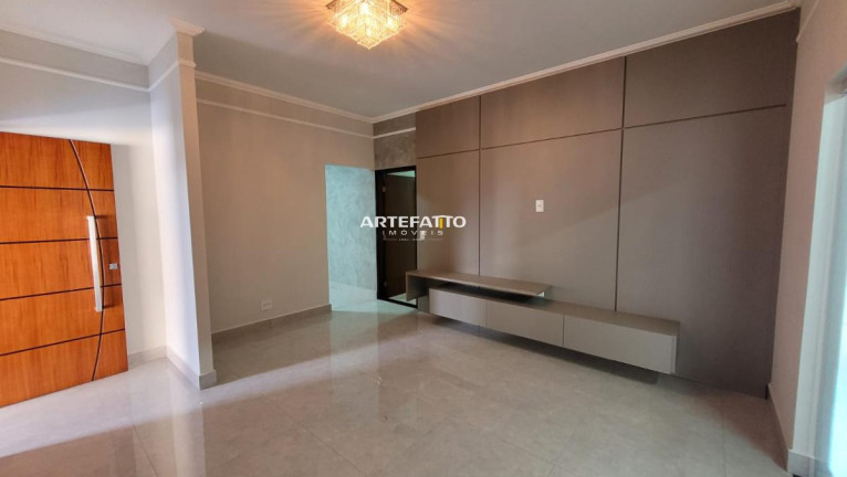 Imagem Casa com 3 Quartos à Venda, 