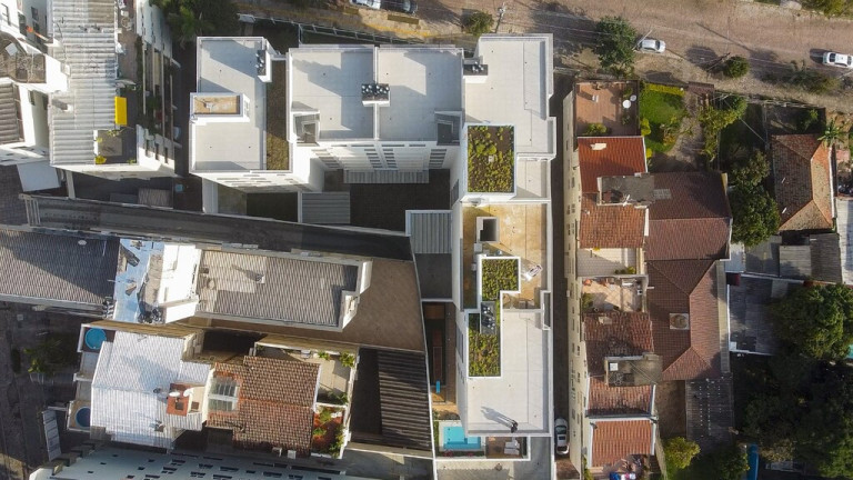 Imagem Imóvel com 3 Quartos à Venda, em Menino Deus - Porto Alegre Imagem Imóvel com 3 Quartos à Venda, em Menino Deus - Porto Alegre