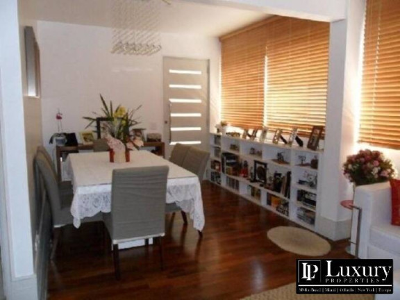 Imagem Casa com 3 Quartos à Venda, 500 m² em Alto De Pinheiros - São Paulo Imagem Casa com 3 Quartos à Venda, 500 m² em Alto De Pinheiros - São Paulo