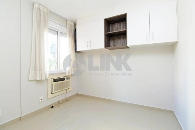 Imagem Apartamento com 3 Quartos à Venda, 81 m² em Passo Da Areia - Porto Alegre Imagem Apartamento com 3 Quartos à Venda, 81 m² em Passo Da Areia - Porto Alegre