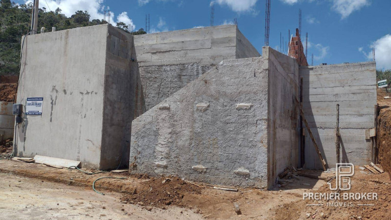 Imagem Casa com 3 Quartos à Venda, 100 m² em Albuquerque - Teresópolis Imagem Casa com 3 Quartos à Venda, 100 m² em Albuquerque - Teresópolis