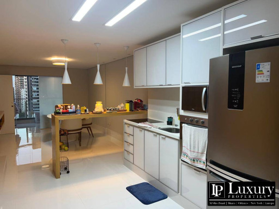 Imagem Apartamento com 3 Quartos à Venda, 180 m² em Vila Nova Conceição - São Paulo