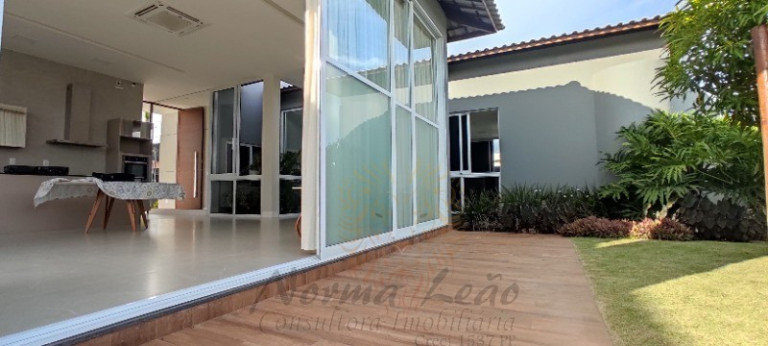 Imagem Imóvel com 4 Quartos à Venda, 230 m² em Olhos D'água - Barra Dos Coqueiros
