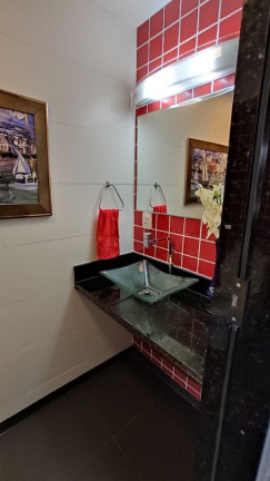 Imagem Casa com 4 Quartos à Venda, 295 m² em Cascata Do Imbuí - Teresópolis