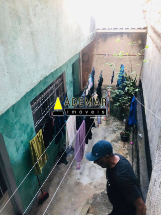 Imagem Casa com 5 Quartos à Venda, 200 m² em Diadema Imagem Casa com 5 Quartos à Venda, 200 m² em Diadema