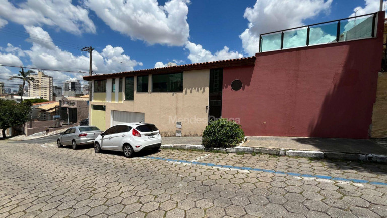Imagem Casa com 3 Quartos para Alugar, 375 m² em Centro - Sorocaba