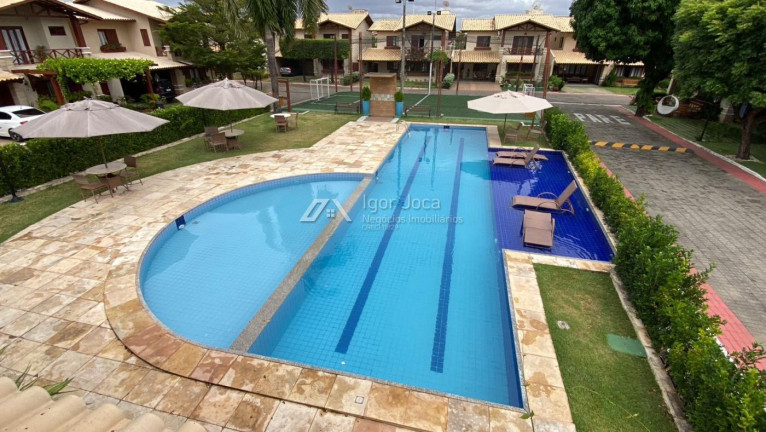 Imagem Casa com 4 Quartos à Venda, 185 m² em Cidade Dos Funcionários - Fortaleza