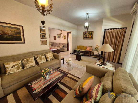Imagem Casa com 5 Quartos à Venda, 255 m² em Escola Agrícola - Blumenau Imagem Casa com 5 Quartos à Venda, 255 m² em Escola Agrícola - Blumenau