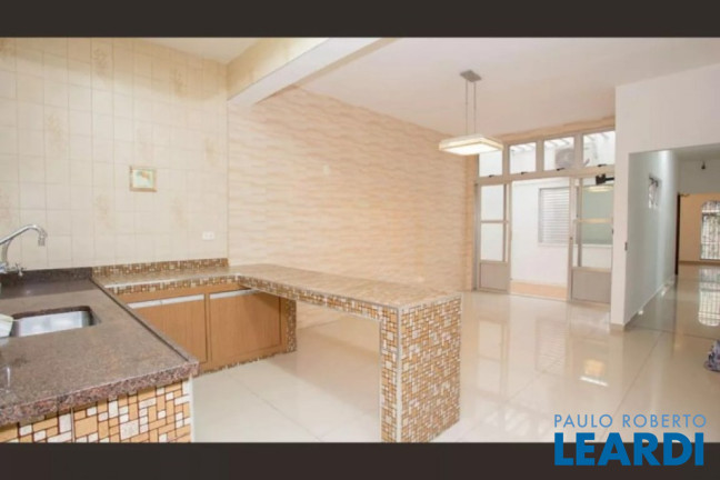 Imagem Casa com 3 Quartos à Venda, 343 m² em Campestre - Santo André Imagem Casa com 3 Quartos à Venda, 343 m² em Campestre - Santo André