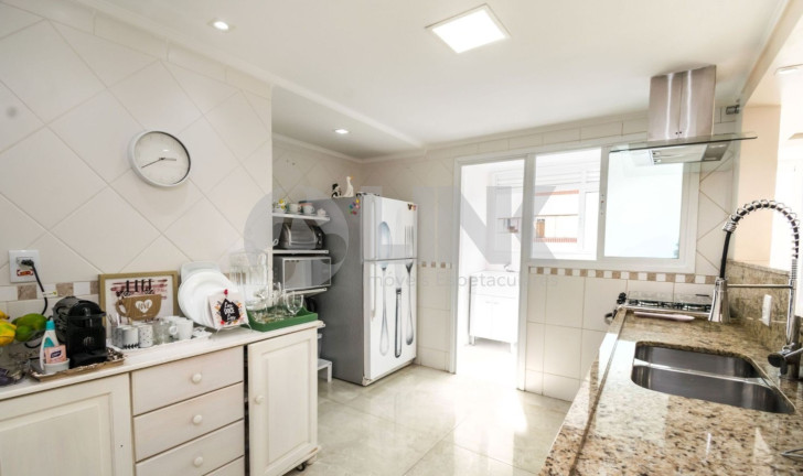 Imagem Apartamento com 3 Quartos à Venda, 149 m² em Higienópolis - Porto Alegre Imagem Apartamento com 3 Quartos à Venda, 149 m² em Higienópolis - Porto Alegre