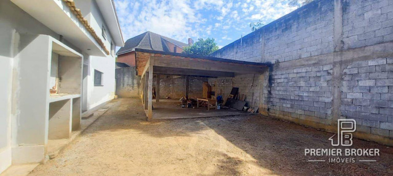 Imagem Casa com 5 Quartos à Venda, 410 m² em Golfe - Teresópolis