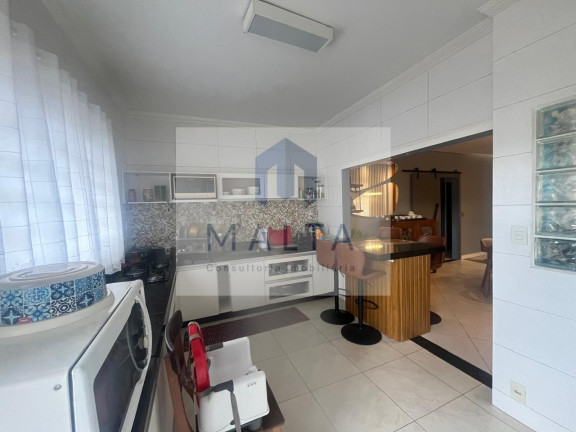 Imagem Casa com 3 Quartos à Venda, 405 m² em São Benedito - Santa Luzia