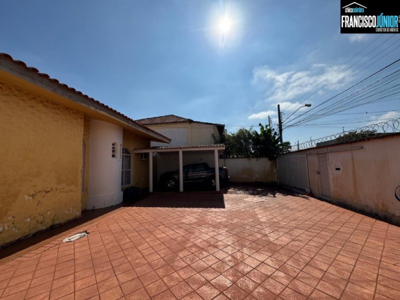 Imagem Casa com 3 Quartos à Venda, 450 m² em Setor Coimbra - Goiânia Imagem Casa com 3 Quartos à Venda, 450 m² em Setor Coimbra - Goiânia