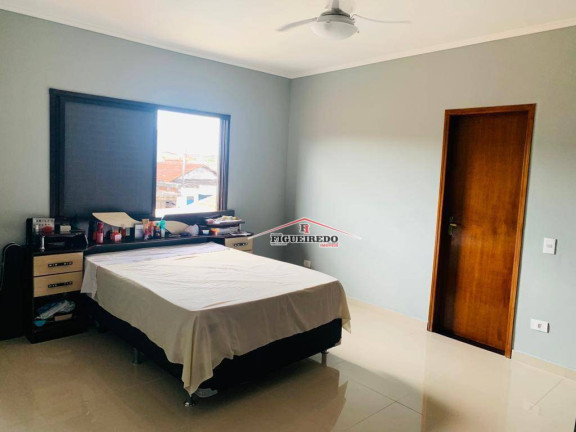 Imagem Casa com 3 Quartos à Venda, 250 m² em Vila Assunção - Praia Grande Imagem Casa com 3 Quartos à Venda, 250 m² em Vila Assunção - Praia Grande