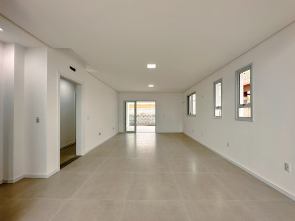 Imagem Casa com 3 Quartos à Venda, 360 m² em Pedra Branca - Palhoça