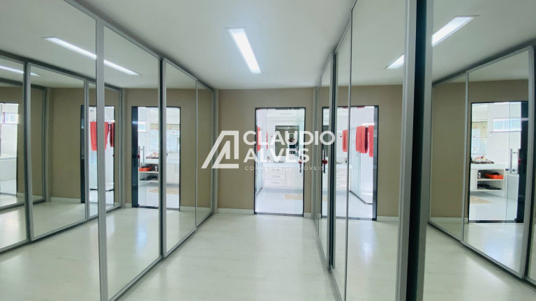 Imagem Casa de Condomínio com 5 Quartos à Venda, 500 m² em Parque Ipê - Feira De Santana