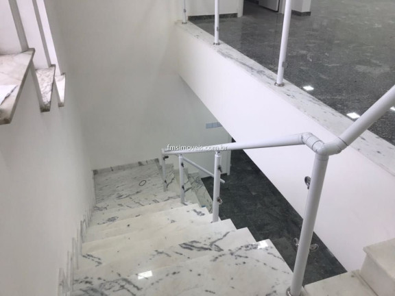 Imagem Imóvel com 1 Quarto para Alugar, 556 m² em Pacaembu - São Paulo Imagem Imóvel com 1 Quarto para Alugar, 556 m² em Pacaembu - São Paulo