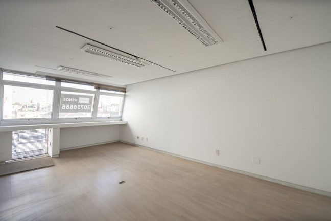 Imagem Sala Comercial à Venda, 320 m² em Petrópolis - Porto Alegre Imagem Sala Comercial à Venda, 320 m² em Petrópolis - Porto Alegre