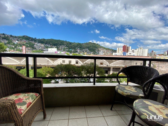 Imagem Apartamento com 2 Quartos à Venda, 81 m² em Centro - Florianópolis