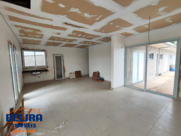 Imagem Casa com 3 Quartos à Venda, 500 m² em Terra Preta (terra Preta) - Mairiporã Imagem Casa com 3 Quartos à Venda, 500 m² em Terra Preta (terra Preta) - Mairiporã