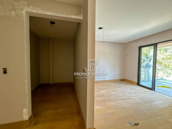 Imagem Casa com 5 Quartos à Venda, 400 m² em Carlos Guinle - Teresópolis Imagem Casa com 5 Quartos à Venda, 400 m² em Carlos Guinle - Teresópolis